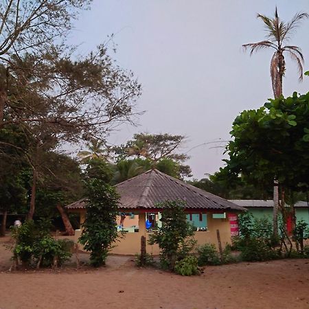 Rundbungalow Auf Lionsrest Grand-Bassam 外观 照片