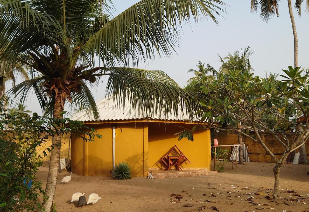 Rundbungalow Auf Lionsrest Grand-Bassam 外观 照片